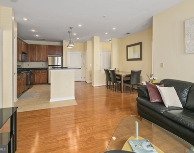 2655 Prosperity Avenue - Photo Thumbnail 4