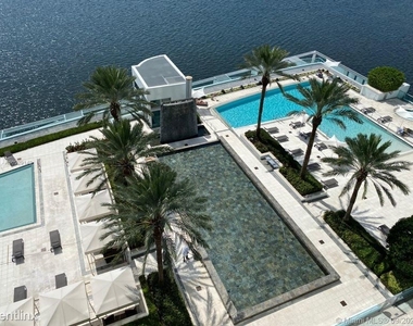 1331 Brickell Bay Dr - Photo Thumbnail 2