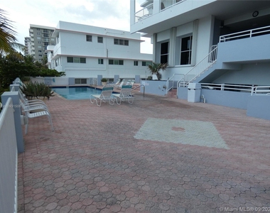 9341 Collins Ave - Photo Thumbnail 25