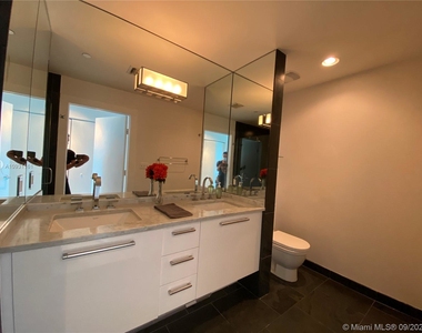 900 Biscayne Blvd - Photo Thumbnail 12