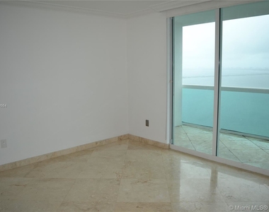 1800 N Bayshore Dr Apt 4107 - Photo Thumbnail 1