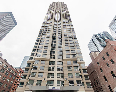 440 North Wabash Avenue - Photo Thumbnail 0