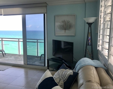 6917 Collins Ave - Photo Thumbnail 11