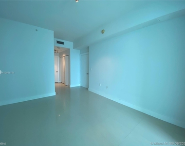 900 Biscayne Blvd Apt 3707 - Photo Thumbnail 9