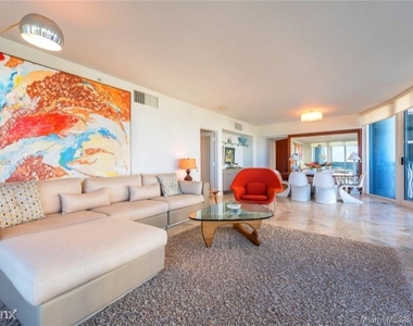 1500 Ocean Dr - Photo Thumbnail 2