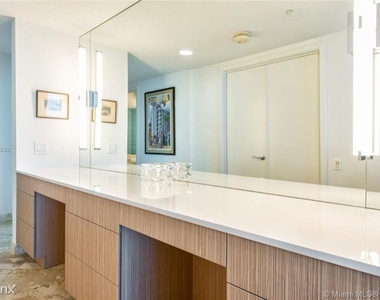 1500 Ocean Dr - Photo Thumbnail 14