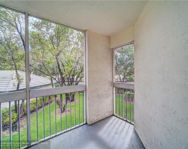 9733 Westview Dr - Photo Thumbnail 15