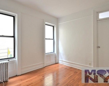 3694 Broadway - Photo Thumbnail 4