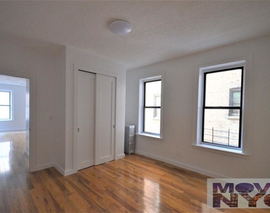 2710 Morris Avenue - Photo Thumbnail 5