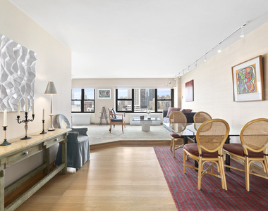 20 West 64th Street - Photo Thumbnail 1