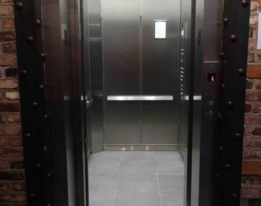 411 West 39th St  - Photo Thumbnail 2