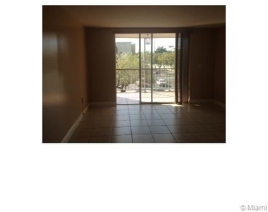 7075 Nw 186th - Photo Thumbnail 1