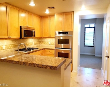 5625 Crescent Park W Apt 316 - Photo Thumbnail 10