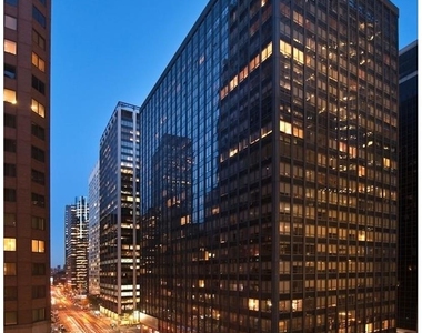 95 Wall St - Photo Thumbnail 2