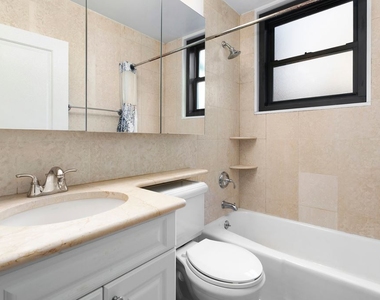Bright one bedroom with indoor pool @3rd Av&29th  - Photo Thumbnail 5