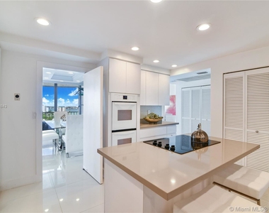 10155 Collins Ave - Photo Thumbnail 18