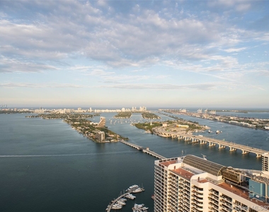 1750 N Bayshore Dr - Photo Thumbnail 27