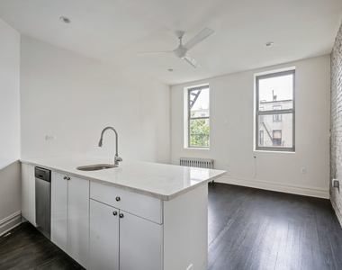 107 Greenpoint Avenue - Photo Thumbnail 1