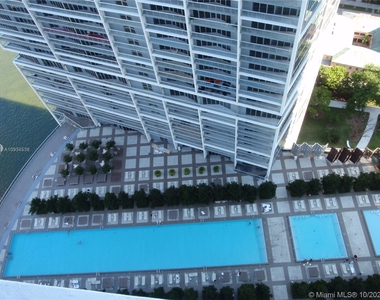 475 Brickell Ave - Photo Thumbnail 11