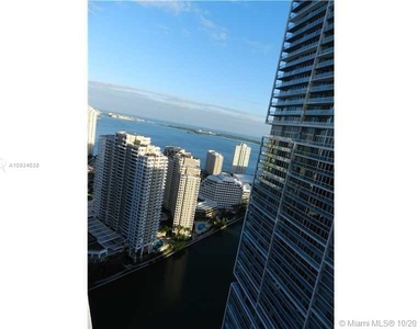 475 Brickell Ave - Photo Thumbnail 8