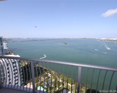 1750 N Bayshore Dr - Photo Thumbnail 15