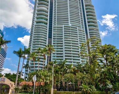 1643 Brickell Ave - Photo Thumbnail 0