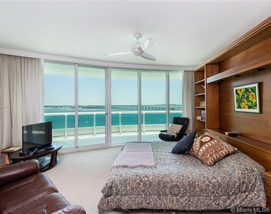 1643 Brickell Ave - Photo Thumbnail 14