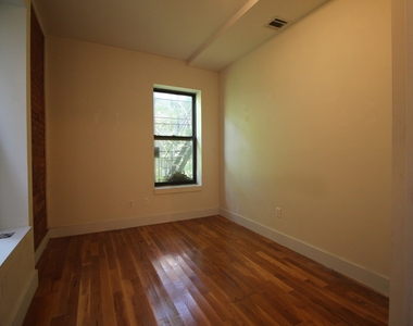 1253 Lincoln Place - Photo Thumbnail 3