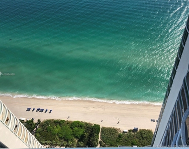 16001 Collins Ave - Photo Thumbnail 15