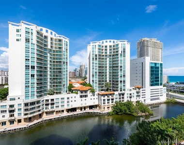 16400 Collins Avenue - Photo Thumbnail 2