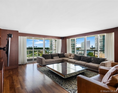 16400 Collins Avenue - Photo Thumbnail 19