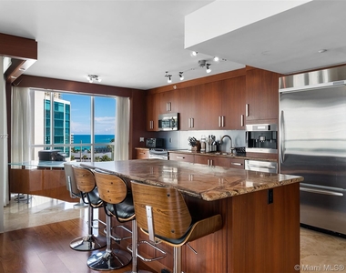 16400 Collins Avenue - Photo Thumbnail 21