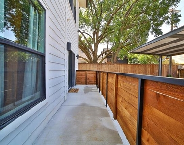 1322 Lipscomb Street - Photo Thumbnail 17