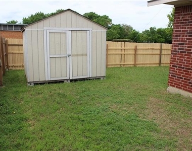 4043 Gray Oak Place - Photo Thumbnail 17