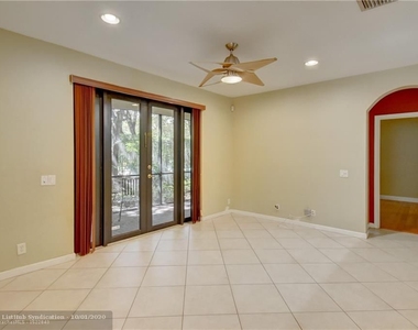 1585 Passion Vine Cir - Photo Thumbnail 6