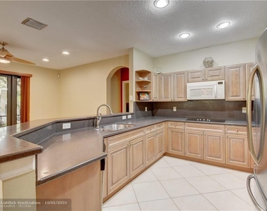 1585 Passion Vine Cir - Photo Thumbnail 4