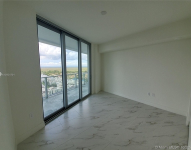 2000 Metropica Way - Photo Thumbnail 46