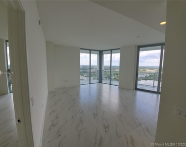 2000 Metropica Way - Photo Thumbnail 36