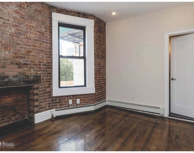 117 Varick St - Photo Thumbnail 3