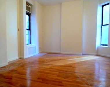 70 West 11th Street - Photo Thumbnail 5