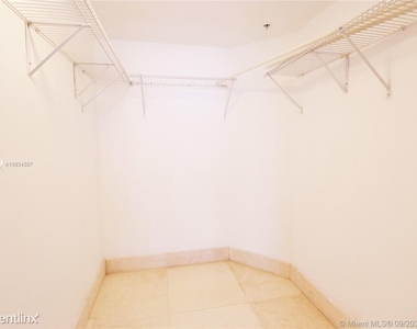 650 West Ave 1002 - Photo Thumbnail 13