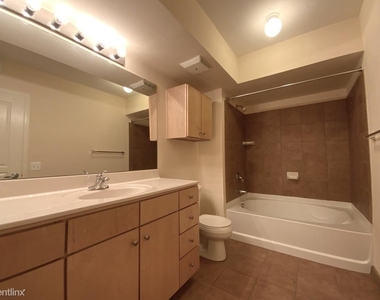 631 D St Nw Unit 727 - Photo Thumbnail 12