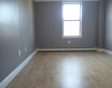 424 Carlton Avenue - Photo Thumbnail 8