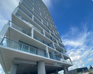 2000 Metropica Way - Photo Thumbnail 0