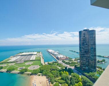 600 North Lake Shore Drive - Photo Thumbnail 21