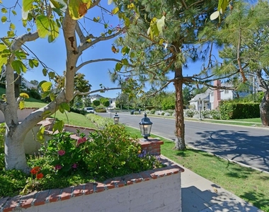 435 Dalehurst Ave - Photo Thumbnail 0