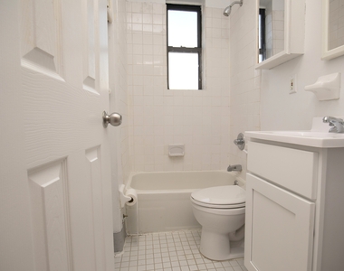 110 St Marks Place - Photo Thumbnail 7