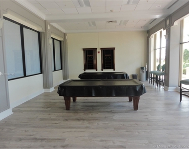 5600 Collins Ave - Photo Thumbnail 9