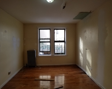 500 West 213th Street - Photo Thumbnail 0