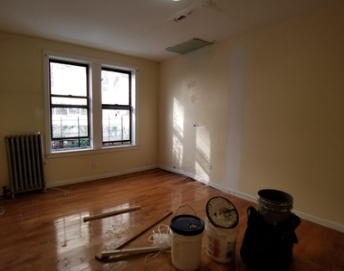 500 West 213th Street - Photo Thumbnail 1